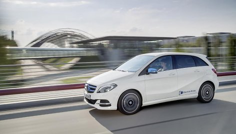 „Mercedes-Benz“ B klasės elektromobilis