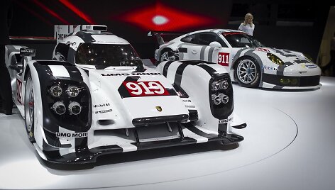 &bdquo;Porsche&ldquo; naujienos Ženevoje