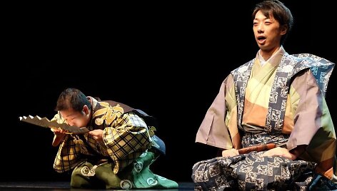 Kyogen vaidinimas. Joshinobu Shigeyama ir Kento Niidzhima