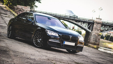 BMW 7 serija