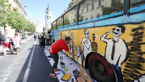 Vilniuje vyko atsisveikinimas su senaisiais autobusais