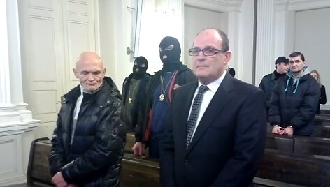 Gediminas Jacka ir Markas Kardi&scaron;auskas (ketvirtoje eilėje)