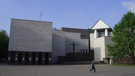 Mykolo Žilinsko dailės galerija Nepriklausomybės a. Kaune, architektai E. Miliūnas, S. Juškys, K. Kisielius, 1981-1988 m.