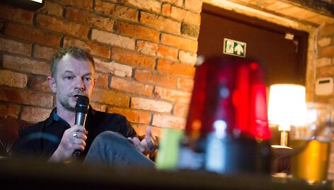 "VICE" žurnalistas Max Daly 