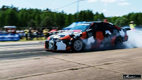&bdquo;Auto Bazar&ldquo; netrūks sportinių automobilių