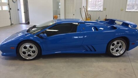 &bdquo;Lamborghini Diablo&ldquo;, kurį iki 2015 metų vairavo Donaldas Trumpas
