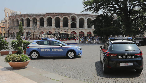 Italijos karabinierių „SEAT Leon“