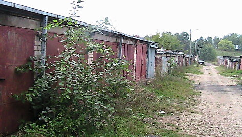 Garažas, kuriame buvo įkurta fiktyvi įmonė