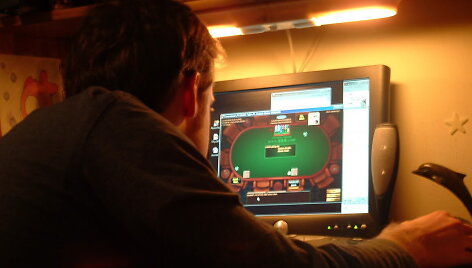 Internet poker