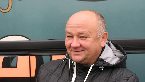 Rimantas Viktoravičius. &Scaron;iaulių moterų futbolo komandos &bdquo;Gintra-Universitetas&ldquo; sutikimas