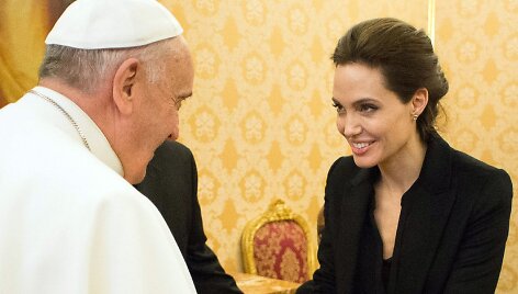 Angelina Jolie su popiežiumi Pranci&scaron;kumi