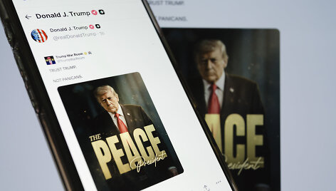 Donaldas Trumpas socialiniuose tinkluose / Andre M. Chang / ZUMAPRESS.com
