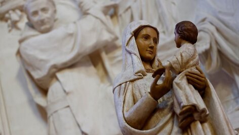 Prancūzijos Bažnyčios užsakytas tyrimas: 216 000 žmonių patyrė lytinį i&scaron;naudojimą