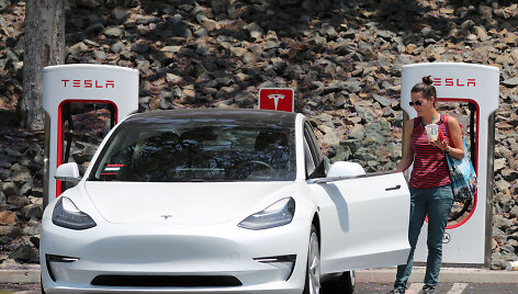 &bdquo;Tesla&ldquo; greitojo įkrovimo stotelės &bdquo;Supercharger&ldquo;