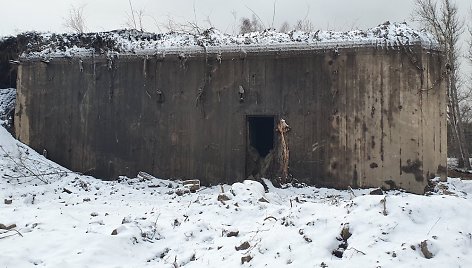 Palangoje atkastas istorinis Molotovo linijos bunkeris