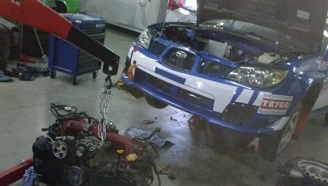 Vaidoto Žalos &bdquo;Subaru&ldquo; variklis i&scaron;imtas