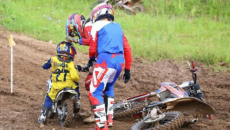 Vaikų motokroso stovyklos akimirkos