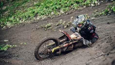 „Hard Enduro“ varžybų akimirkos