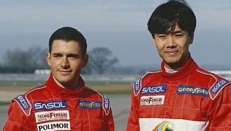 Taki Inoue su Gianni Morbidelli (1995 m.)