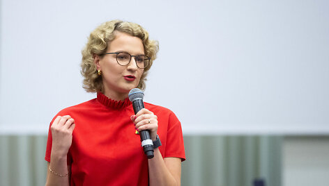 Au&scaron;rinė Armonaitė