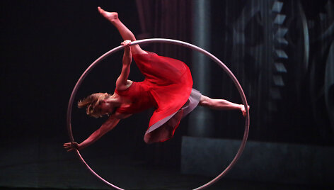 Trupės &bdquo;Cirque &Eacute;loize&ldquo; &scaron;ou &bdquo;Cirkopolis&ldquo;