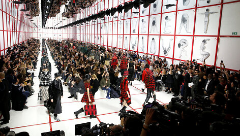 &bdquo;Dior&ldquo; 2019&ndash;2020 m. rudens ir žiemos kolekcijos modelis