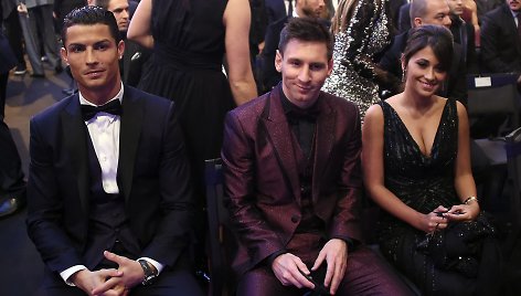 Cristiano Ronaldo, Lionelis Messi ir Antonella Roccuzzo 