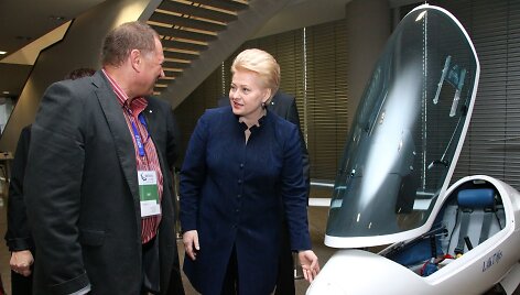 Lietuvos Respublikos Prezidentė Dalia Grybauskaitė atidarė Europos inžinerinės pramonės technologijų platformos konferenciją &bdquo;Horizontas 2020 ir ateities gamyba". 
