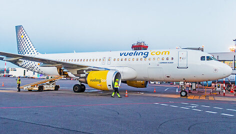 &bdquo;Vueling&ldquo; lėktuvas Vilniaus oro uoste