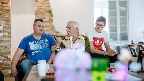 Trys Macelių vyrų kartos tariasi ūkio ir žvejybos klausimais