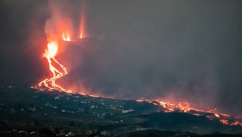 Kumbre Vjechos ugnikalnio išsiveržimas La Palmoje