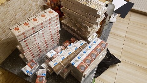 Pareigūnų Kai&scaron;iadorių rajone aptikta 300 cigarečių pakelių kontrabanda