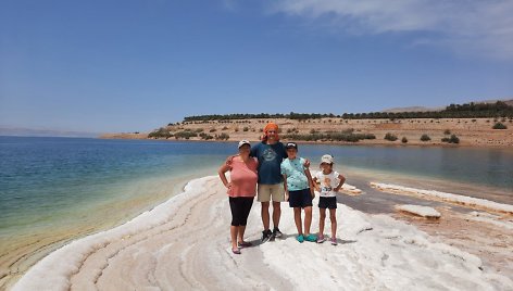 Gabrielė Čekuolė  Jordanijoje gyvena kartu su šeima 