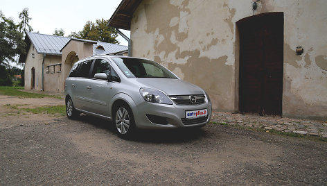 Naudotas „Opel Zafira B“