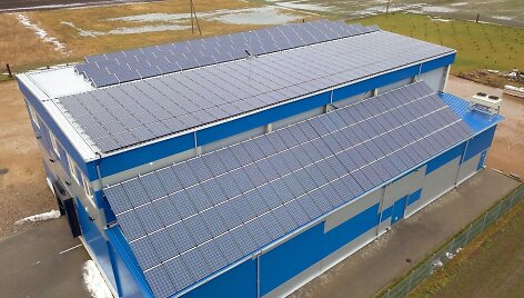 Saulės kolektorių dėka sutaupo a&scaron;tuntadalį energijos i&scaron;laidų