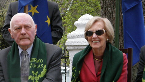 Valdas Adamkus su Alma Adamkiene lankėsi Vilkijoje