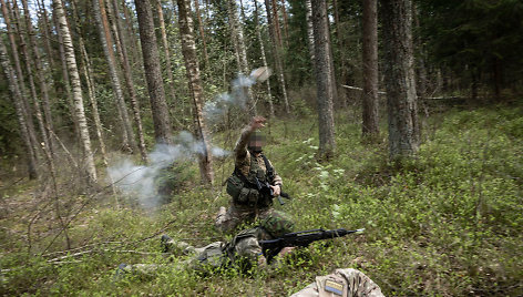 Lietuvos kariai surengė mokymus Ukrainos instruktoriams