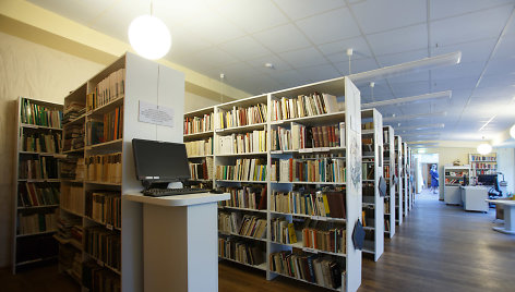 Plungės dvaro biblioteka