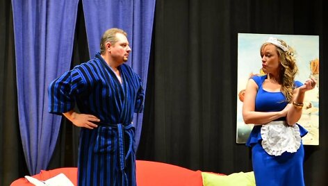 Spektaklio &bdquo;Vie&scaron;nia be suknelės&ldquo; akimirkos / teatro nuotr.