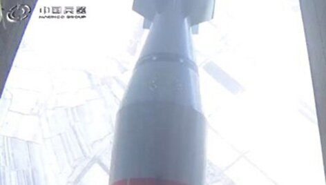 Kinija i&scaron;bandė savo &bdquo;Visų bombų motiną&ldquo;