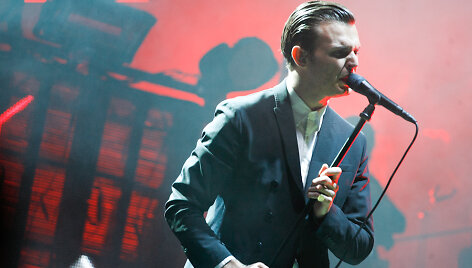 &bdquo;Hurts&ldquo; vokalistas Theo Hutchcraftas