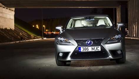 Trečiosios kartos &bdquo;Lexus IS&ldquo;