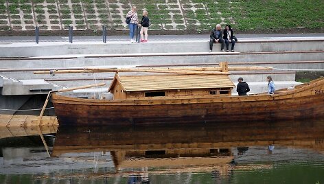 Vytinės &bdquo;Vėtra&ldquo; i&scaron;kėlimu į krantą teks pasirūpinti Kėdainių kra&scaron;to muziejaus darbuotojams. Jiems rūpestis &scaron;iuo laivu jau ir taip tapo didele na&scaron;ta.