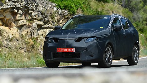 Naujos kartos užmaskuotas „Nissan Qashqai“