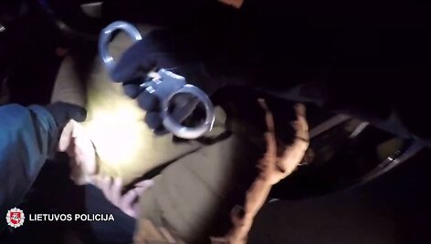 Policija sulaikė &bdquo;Audi&ldquo; vairuotoją, pas kurį rasta kanapių