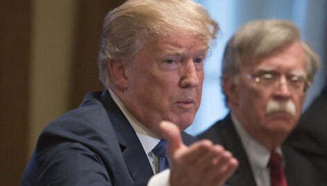 D.Trumpas ir jo patarėjas nacionalinio saugumo klausimais J.Boltonas
