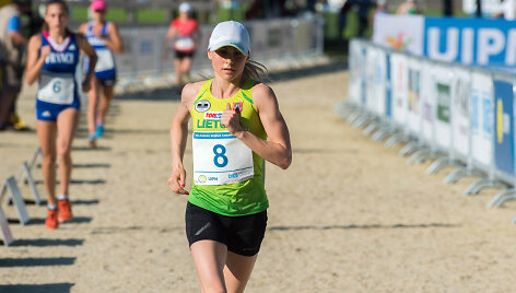 Laura Asadauskaitė-Zadneprovskienė