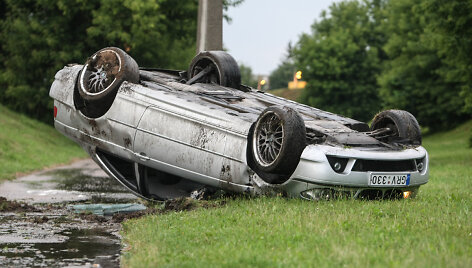 BMW avarija Vilniuje