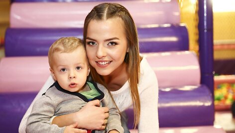 Vaida Skaisgirė su sūnum Atu