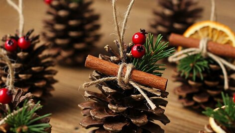 Kalėdinės dekoracijos i&scaron; gamtos